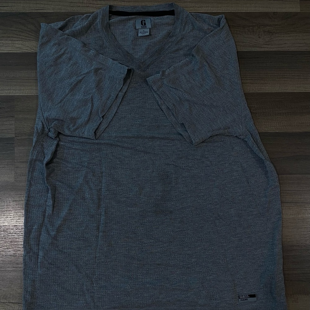 Guess Jeans y2k Viscose V-neck grey short sleeve shirt
grey